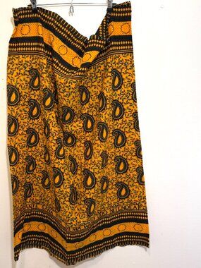 VINTAGE AFRICAN COTTON FABRIC DRESS SKIRT 42"x60" YELLOW SWAHILI MADE IN KENYA